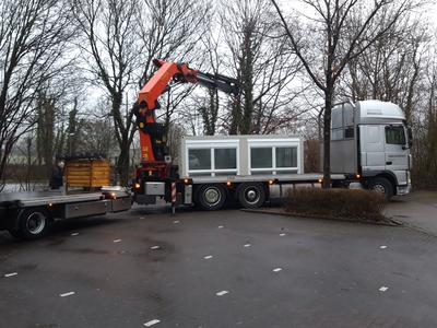 Foto: Anlieferung des Containers fr den Servicepunk der Deutsche Glasfaser